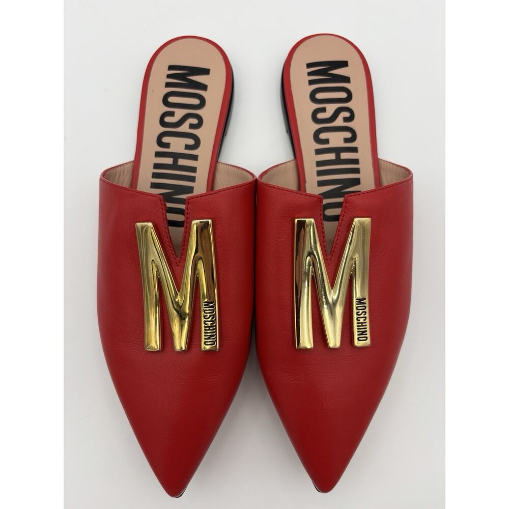 Moschino Logo Mules Lipstick Red Leather Gold Size 38 / 7.5 Point Toe Flats